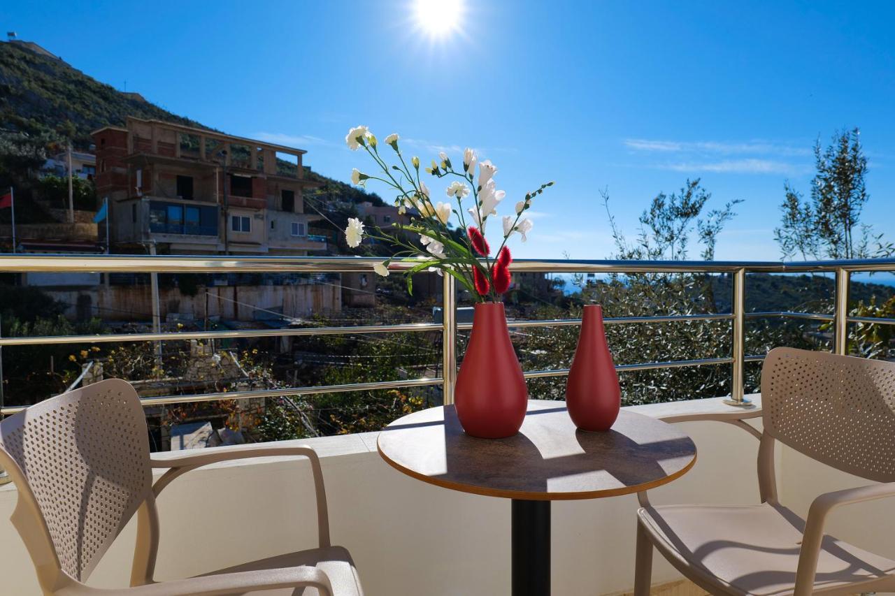 Sunny Holiday Sarande Exterior photo