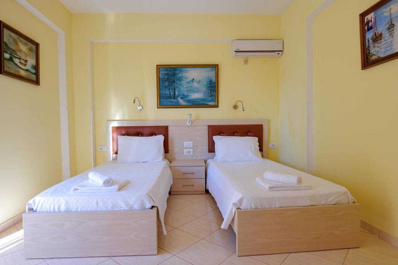 Sunny Holiday Sarande Exterior photo
