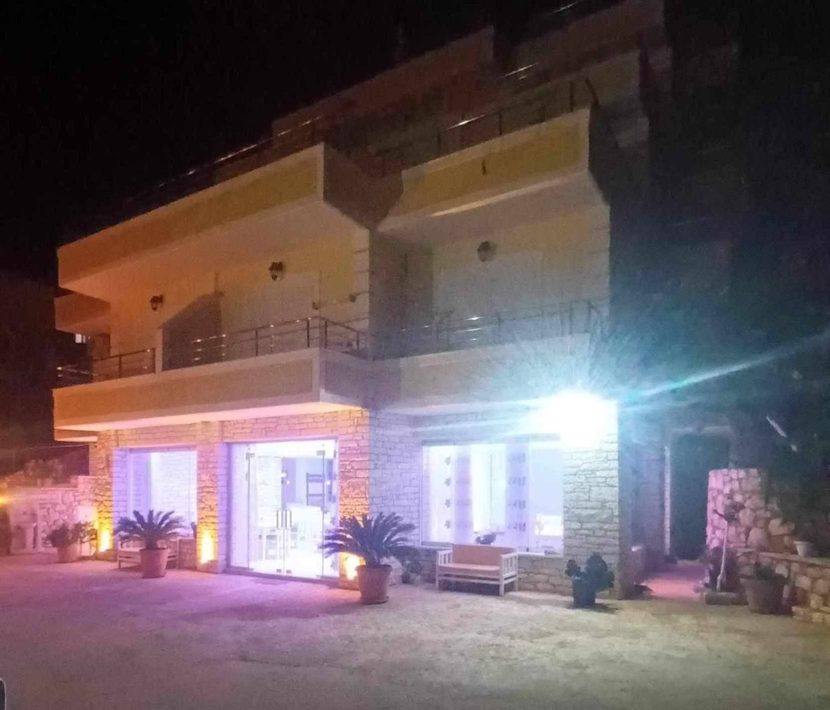 Sunny Holiday Sarande Exterior photo